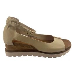 Brayan Wedge - Almond - DJ37 Sandals