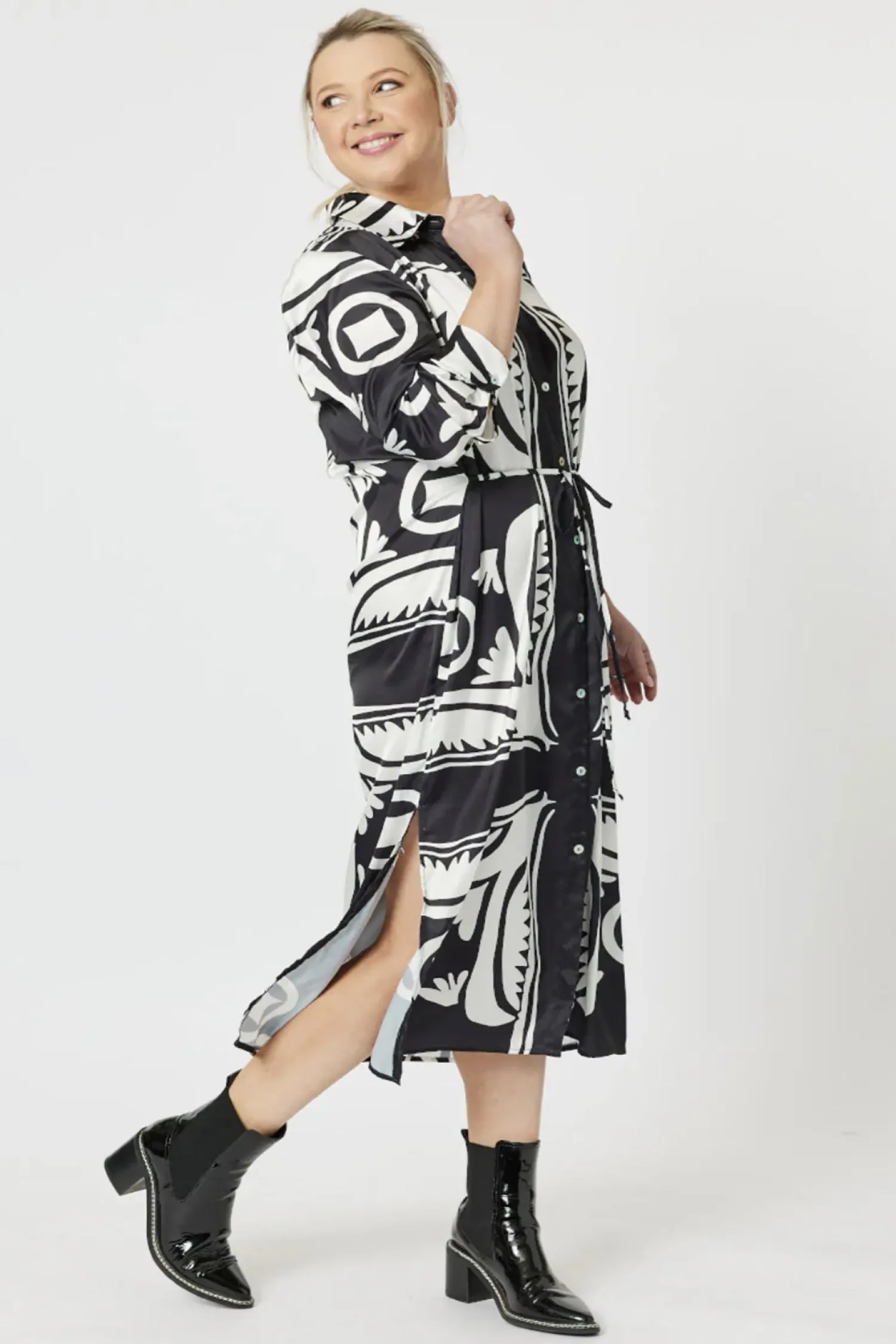 Outlet Chic Print Dress - Black - HV36 Dresses