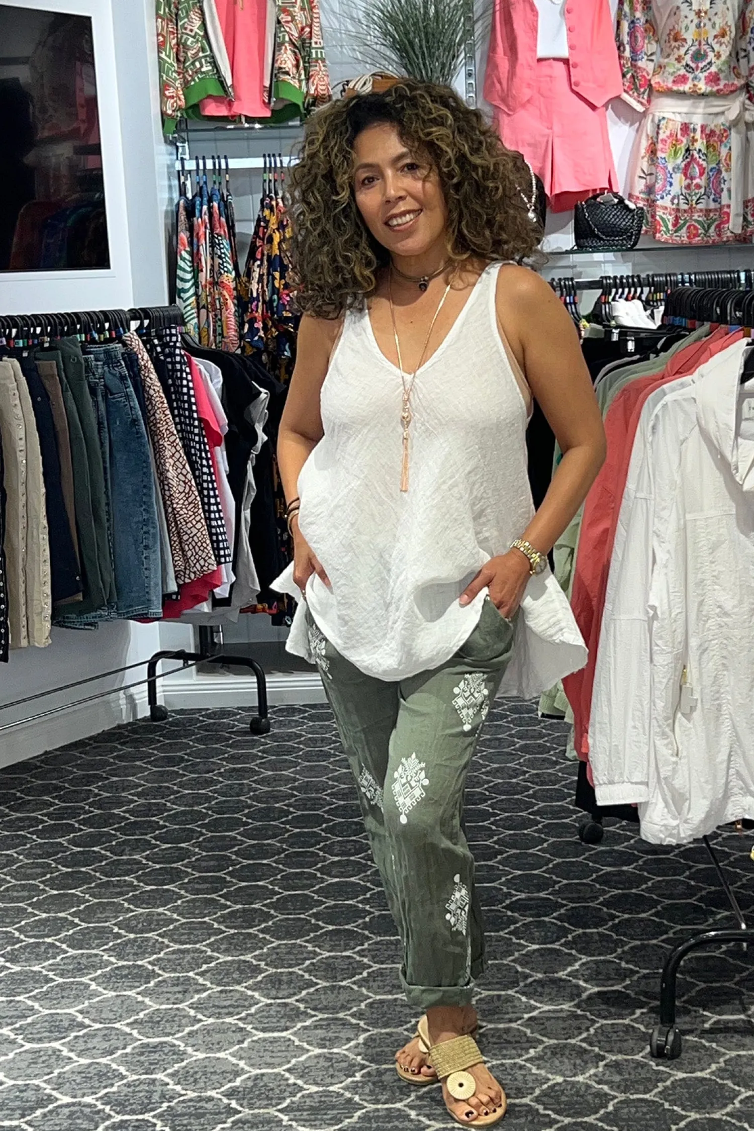 Hot Daisy Sleeveless Top - White - CG46 Linen Lovers|Shirts & Tops