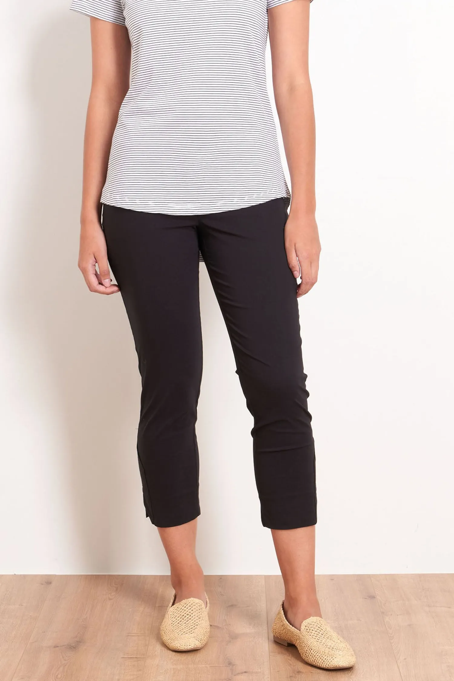 Sale Fuss Free Capri - Black - F4 Ladies Pants