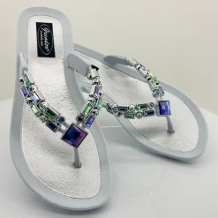 Clearance Lotus Thong - White - GC2 Wedges|Sandals