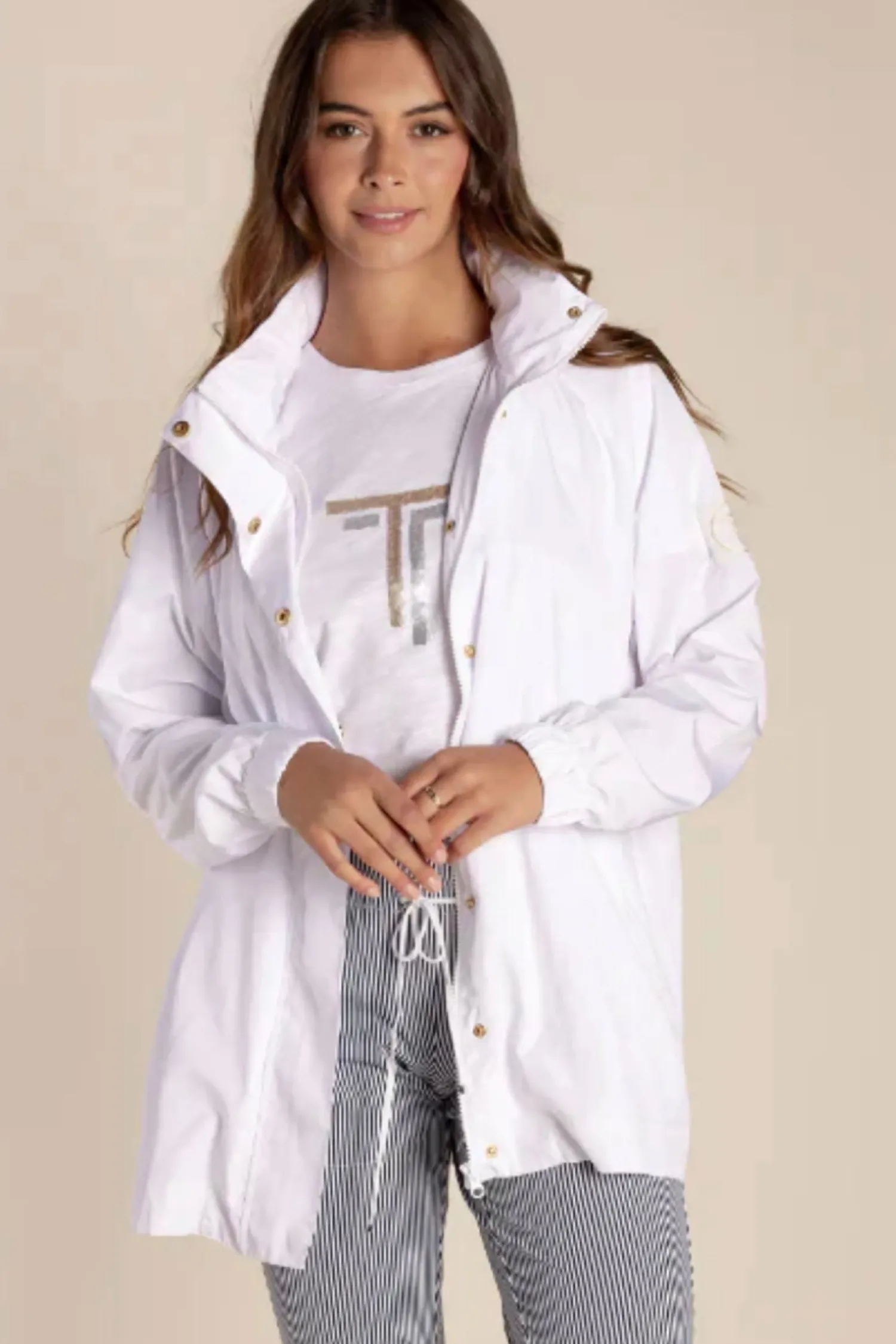 New Spray Jacket - White - TT9 Coats & Jackets