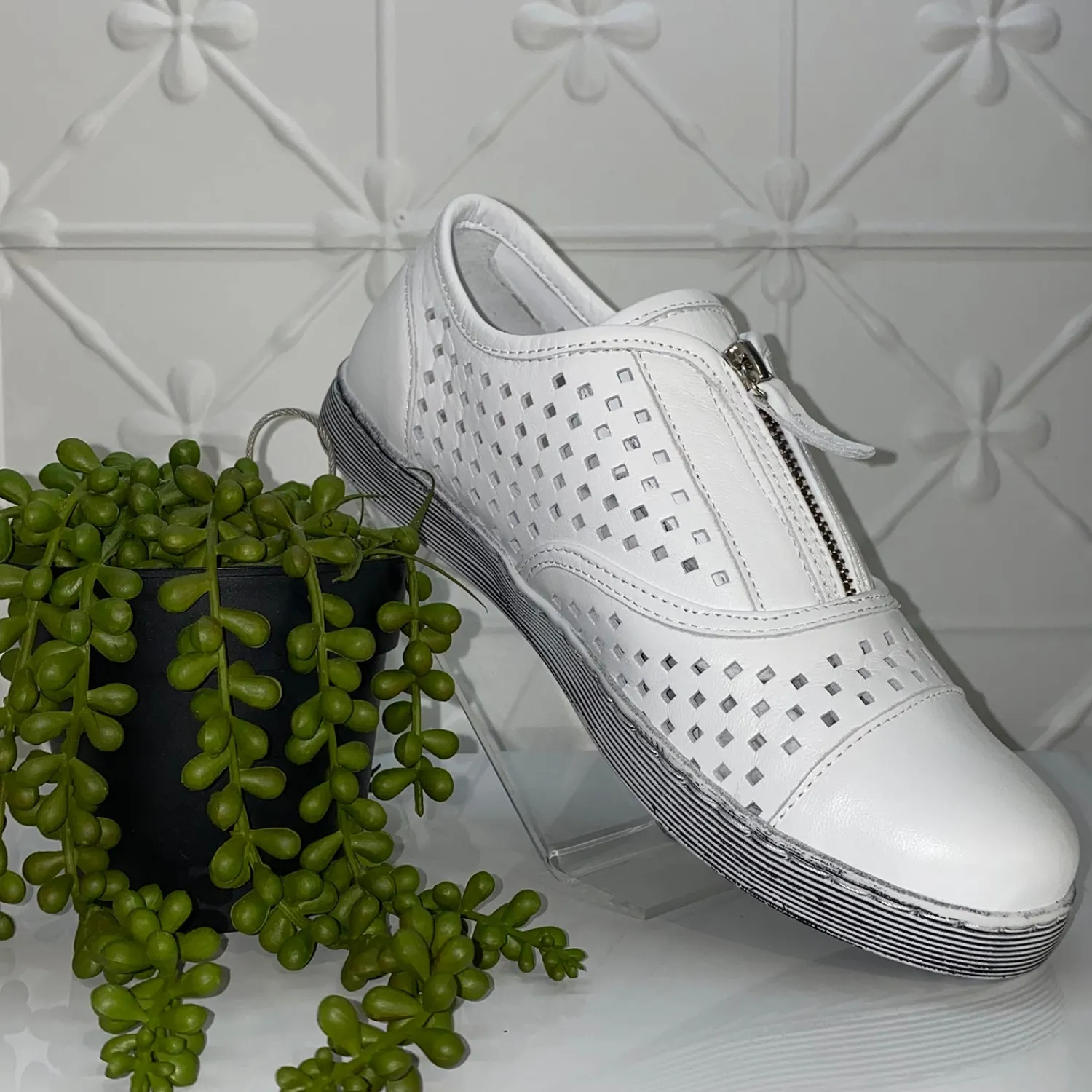 Tani Zip Leather Sneaker | White | RS7 Sneakers
