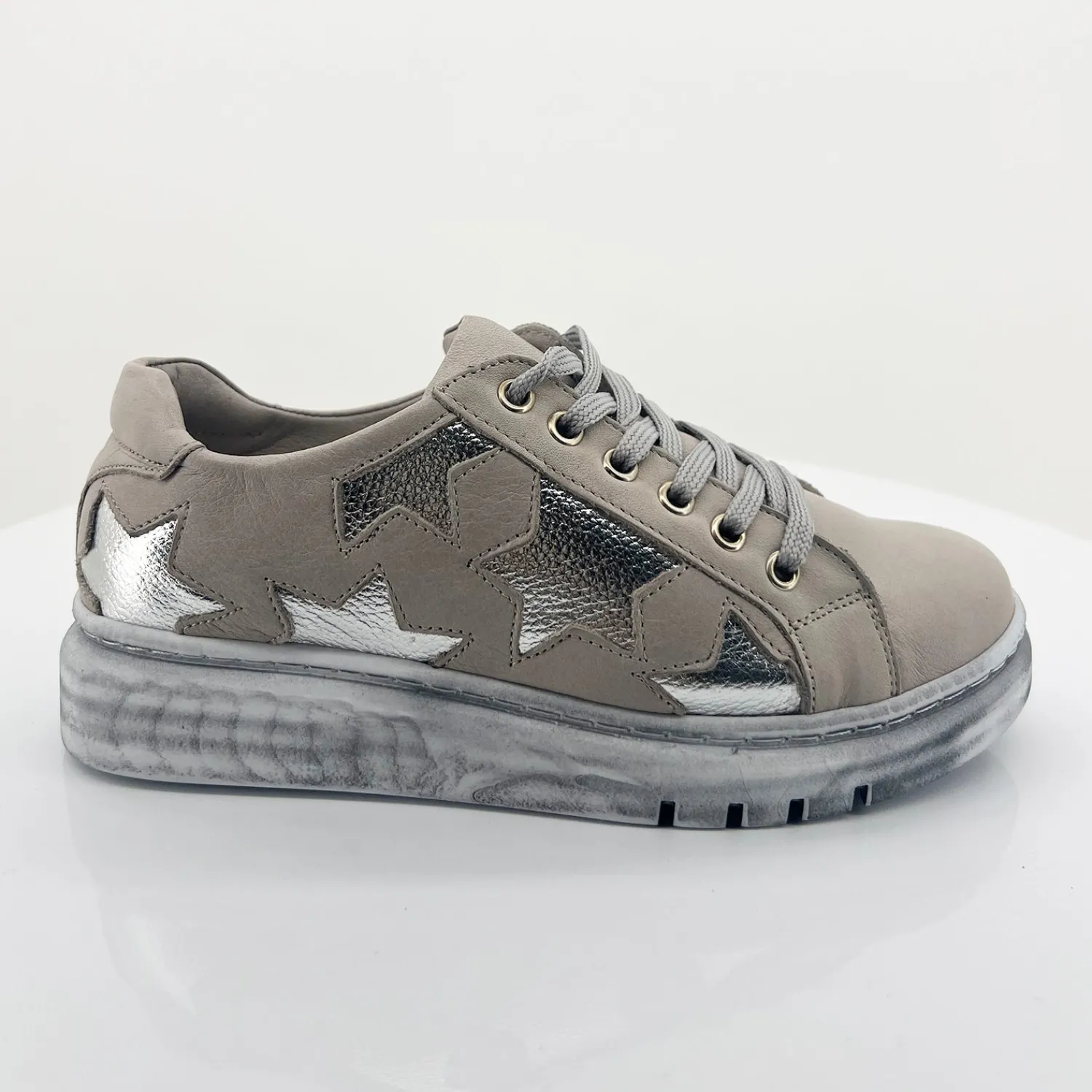 Best Taupe Silver Taipei Sneaker - RS35 Sneakers