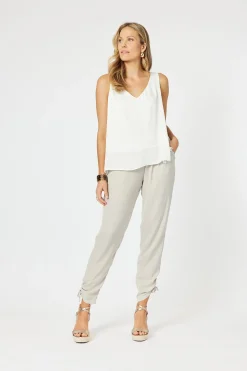 Sale Traveller Luxe Cami - White - HV4 Shirts & Tops